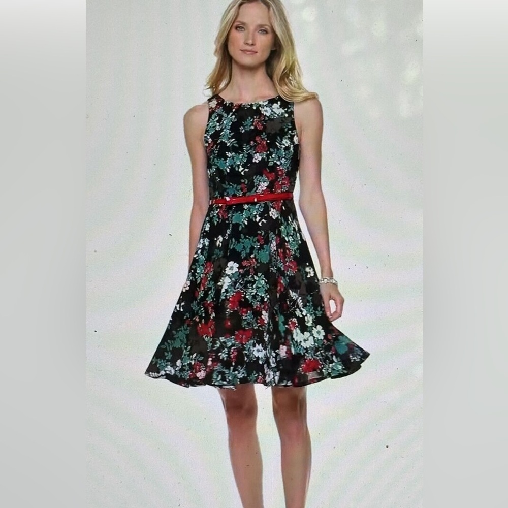 ELLE Aqua Floral Print Pleated Fit & Flare Dress Size small